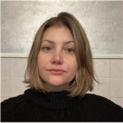 Laureata specialistica in Genetica e studi post-laurea in microbiologia molecolare